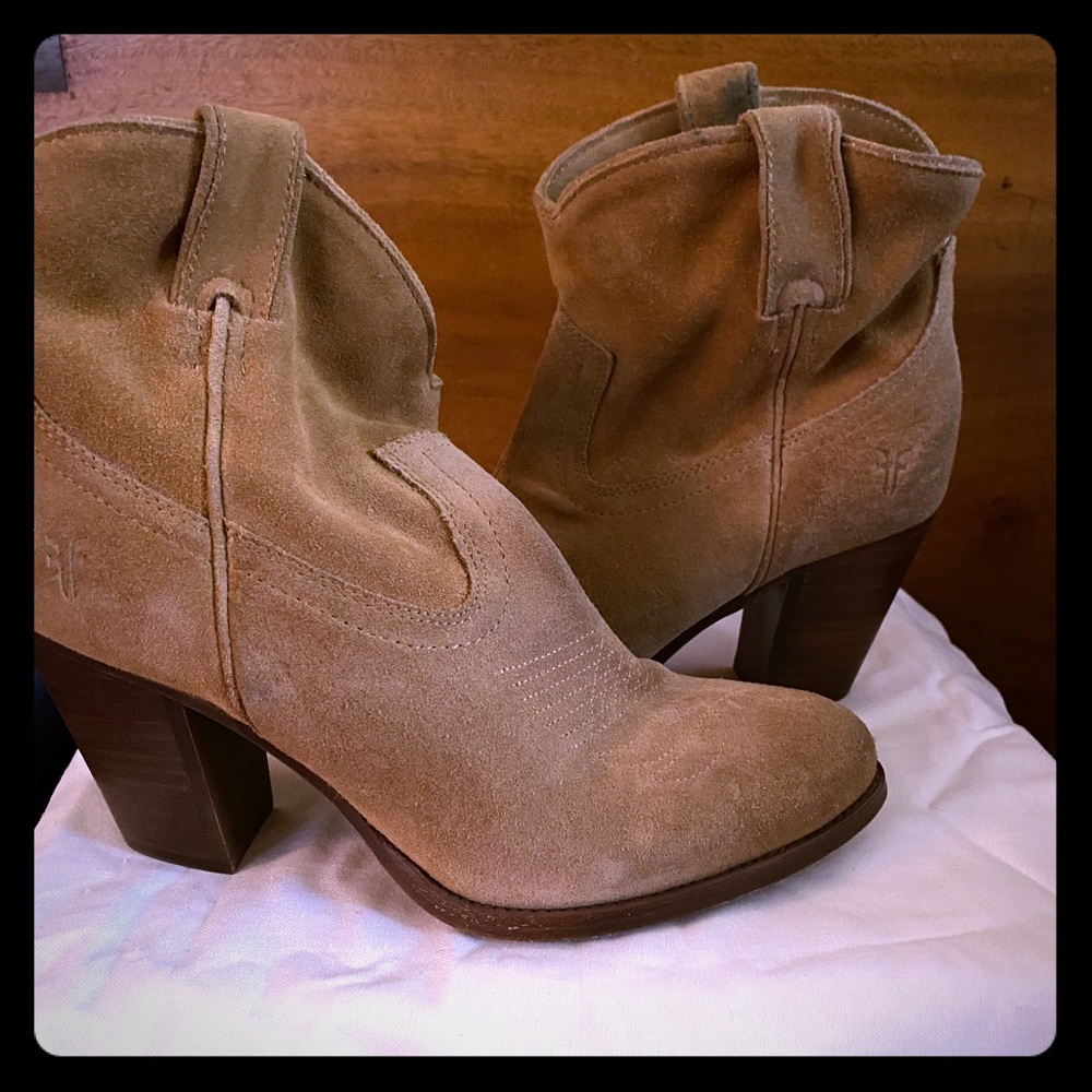 Tan Suede Frye Boots - Sz 7.5